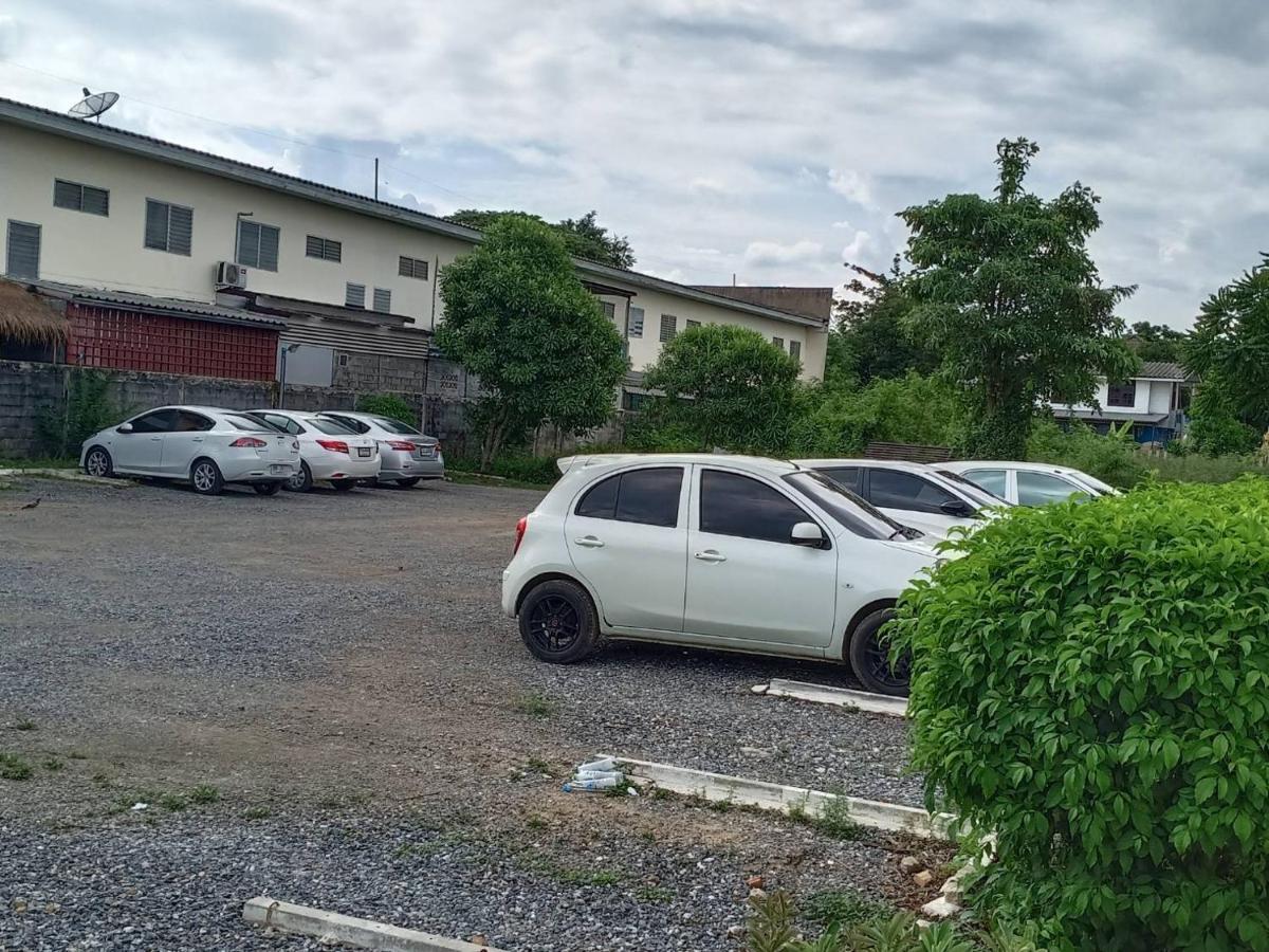 Apartament โสดาอพาร์ทเม้นท์​ Ban Lam Phak Kut Zewnętrze zdjęcie